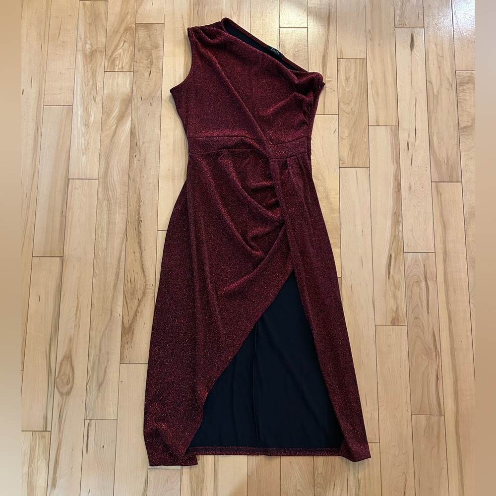 Elegant One-Shoulder Dress